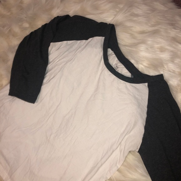 Tops - Women’s White/Dark Grey 3/4 Sleeve Baseball Tee Tops - Women’s White/Dark Grey 3/4 Sleeve Baseball Tee